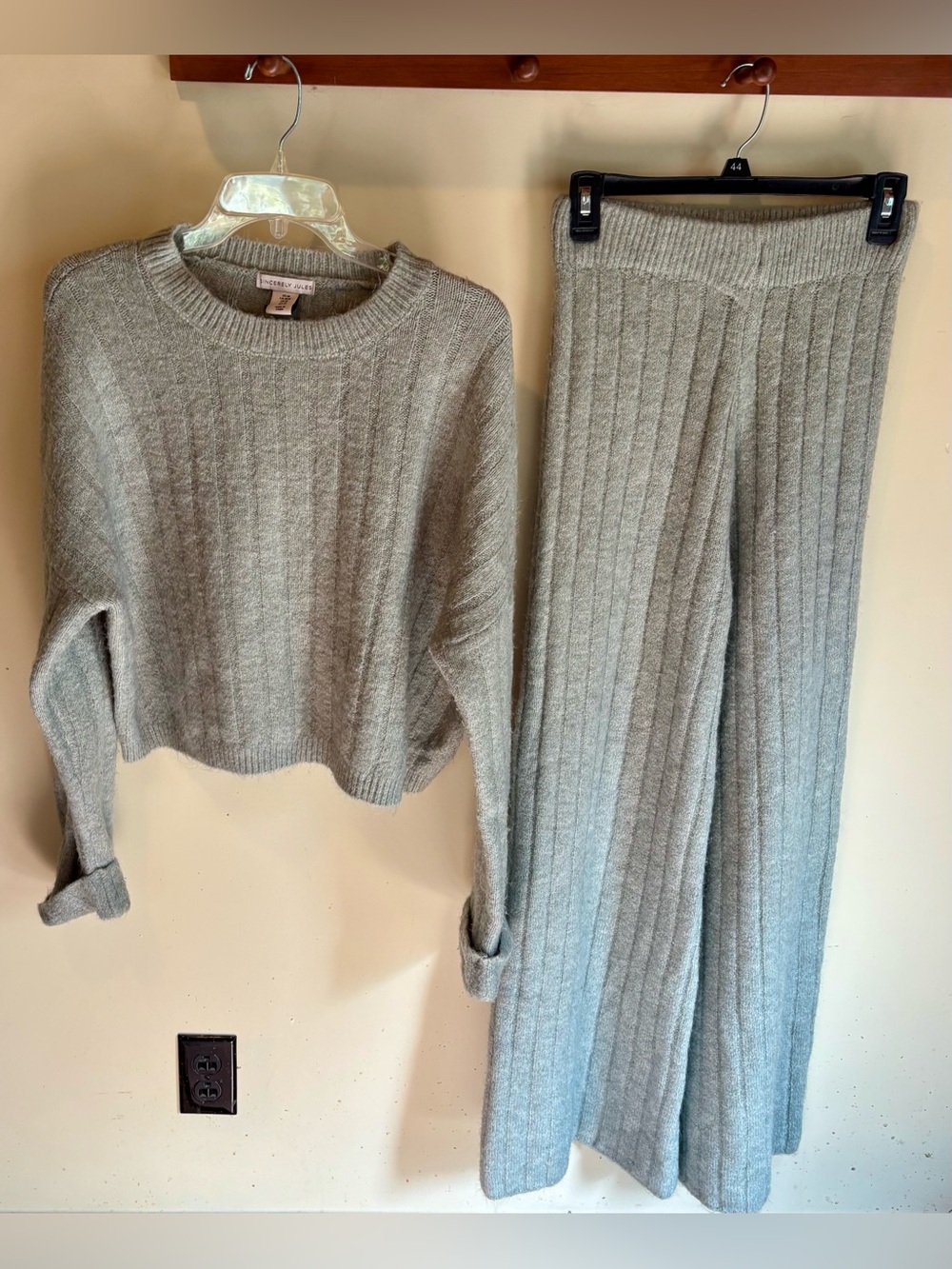 Sincerely Jules Green-Gray Ribbed Sweater Knit Set Sz M Comfy Cozy Chic Soft